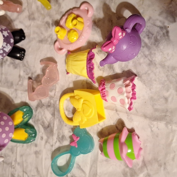 Disney Minnie & Daisy Duck dress up - Picture 5 of 9